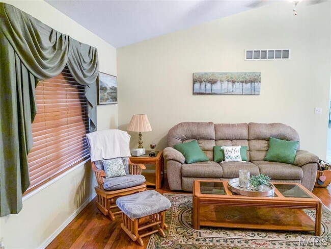 Building Photo - 1031 Buran Dr