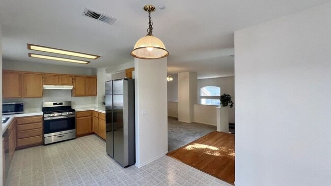 Building Photo - 10206 Wateridge Cir