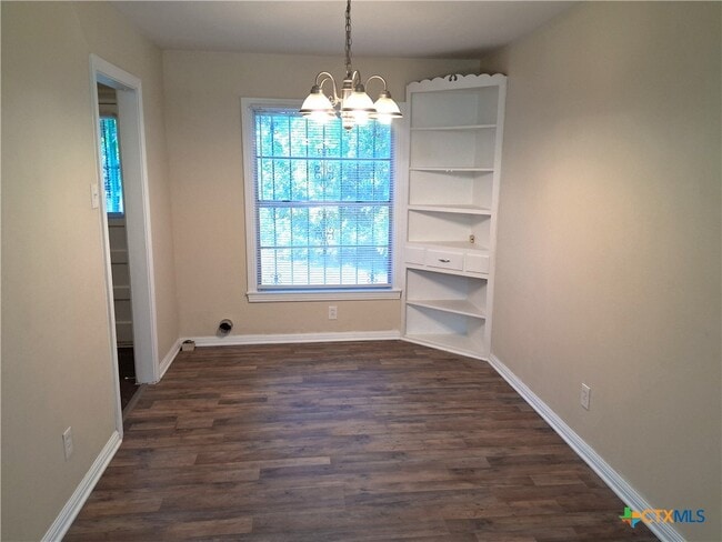 Building Photo - 1004 Nolan Ave