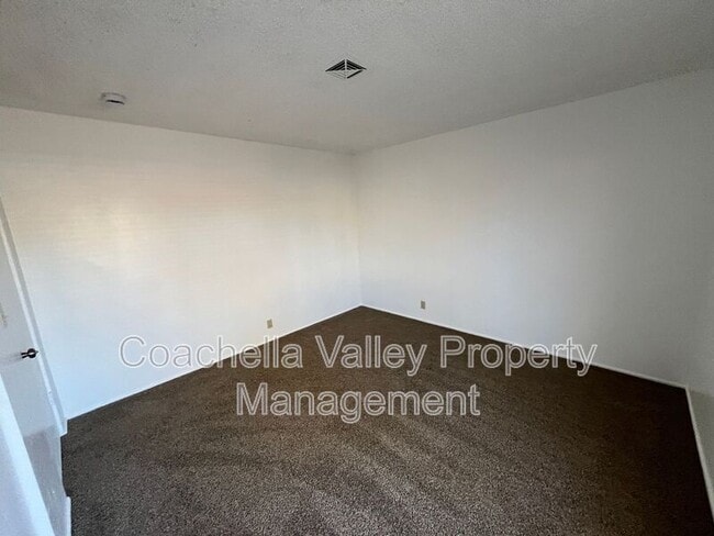 Building Photo - 1545 Inca Cir