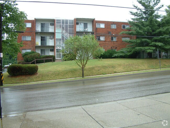 Crystal Apartments - 4480 Foley Rd
