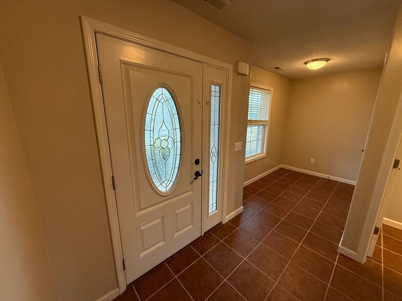 Building Photo - 3929 Stanton Hall Pkwy