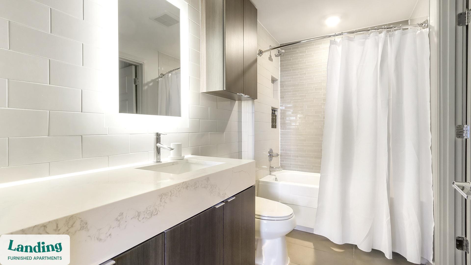 Building Photo - 3005 Peachtree Rd NW