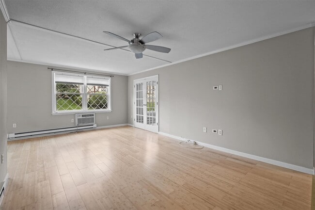 Building Photo - 407 Sierra Vista Ln