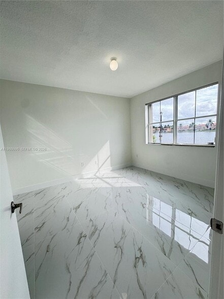 Building Photo - 6360 NW 114th Ave