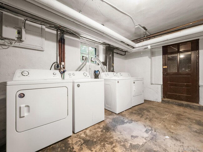 Building Photo - 109 Cooper Dr