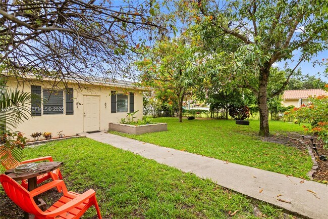 Building Photo - 72 Palmetto Dr