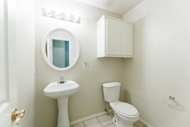 Building Photo - 3102 109th St