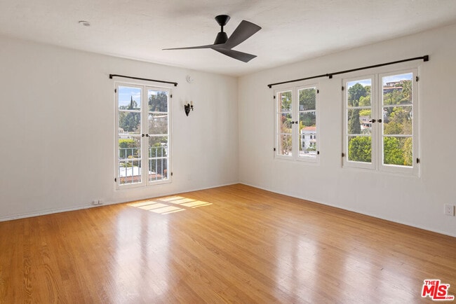 Building Photo - 6856 Los Altos Pl