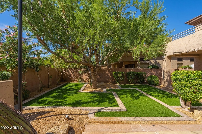 Building Photo - 7625 E San Fernando Dr