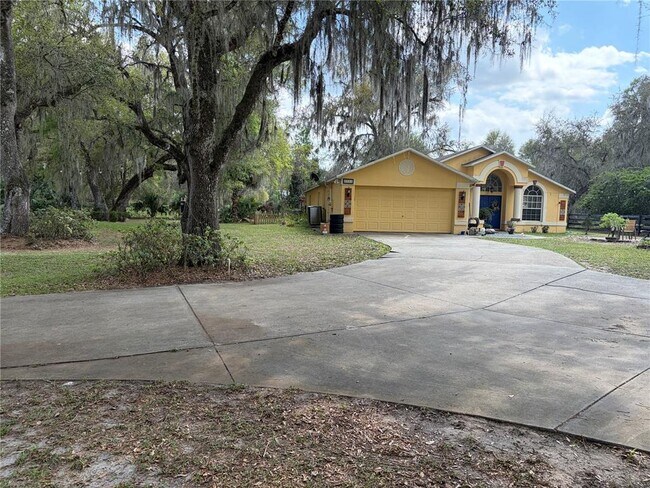 Building Photo - 3205 SE 23rd Pl