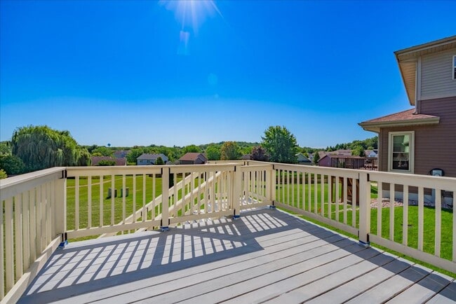 Building Photo - 4735 Valor Way