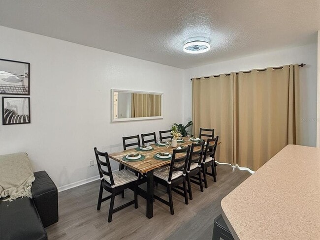 Building Photo - 1302 S Beach Cir