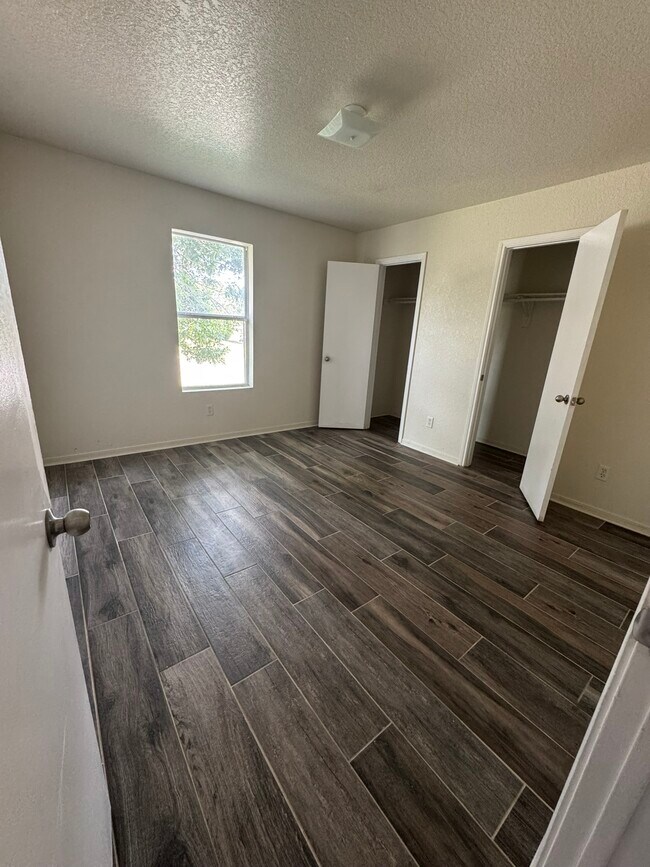 Building Photo - 1701 Prestige Loop