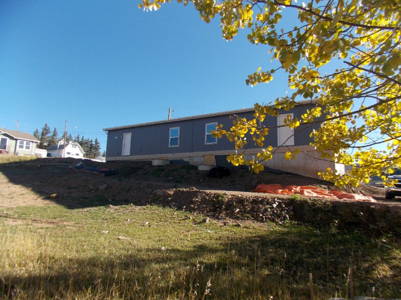 Building Photo - 304 W El Paso Ave