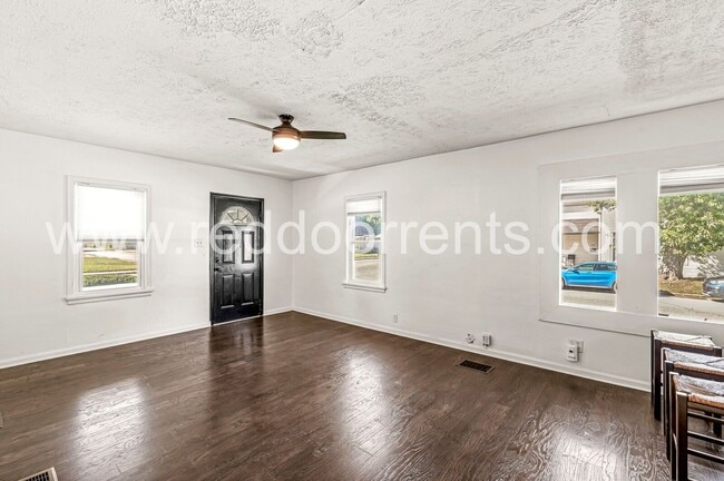 Building Photo - 1602 E 46th St