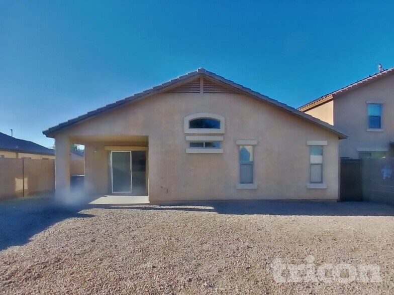 Building Photo - 2111 S 160th Ln