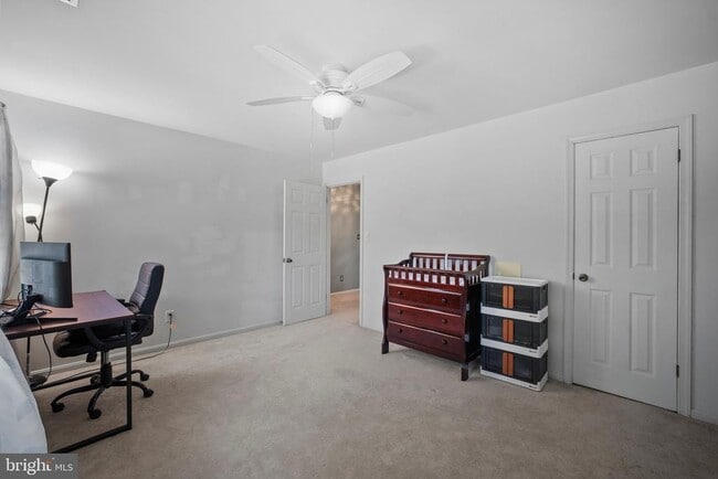 Building Photo - 9405 Chatteroy Pl