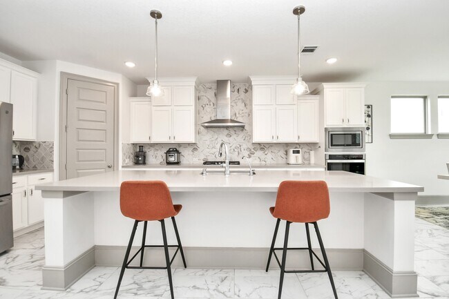 Building Photo - 8726 Marina Alto Ln