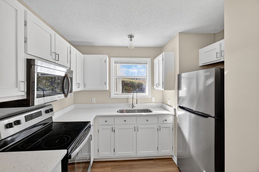 Building Photo - 105 Bay Meadow Ct