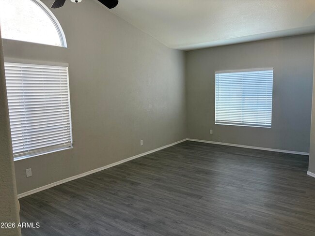 Building Photo - 1660 E Gary Dr