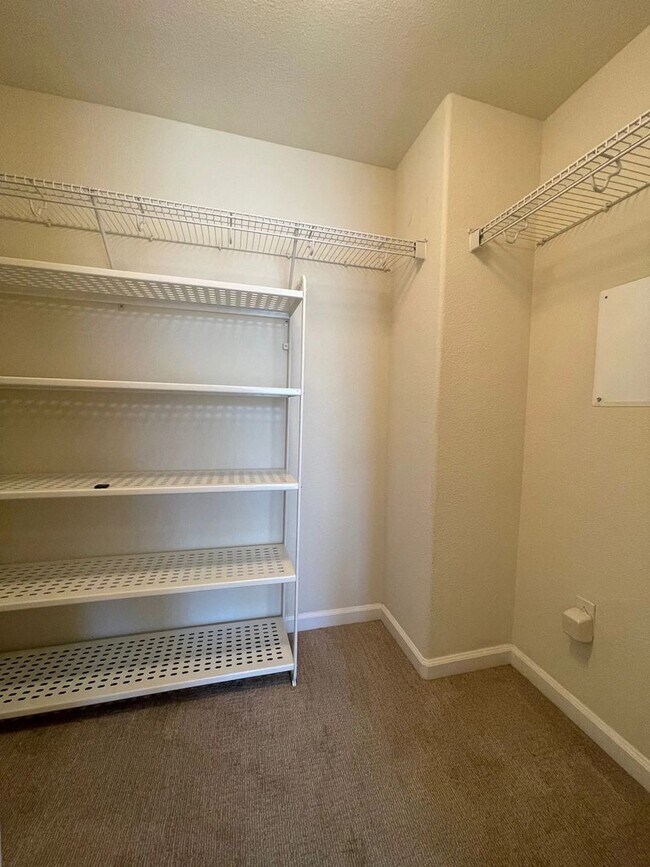 Building Photo - Dublin Ranch Village 2 bd / 2.5 bath