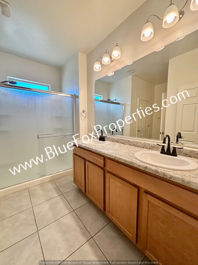 Building Photo - 12183 E Metz Dr
