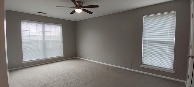 Building Photo - 12814 W 110th Terrace