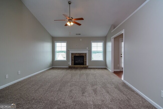 Building Photo - 3896 Pine Village Pl