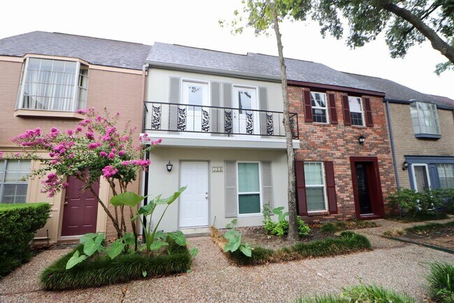 Building Photo - 11550 Chimney Rock Rd