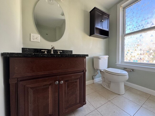 Building Photo - Spacious 4-Bedroom Home with Upgrades and ...