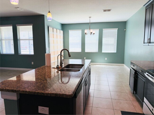 Building Photo - 4 Bed 2.5 Bath Single Family in Storey Lake