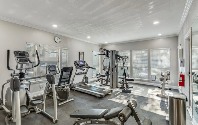 Building Photo - 6804 N Capital of Texas Hwy