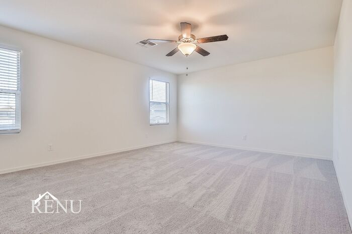 Building Photo - 35564 W San Capistrano Ave