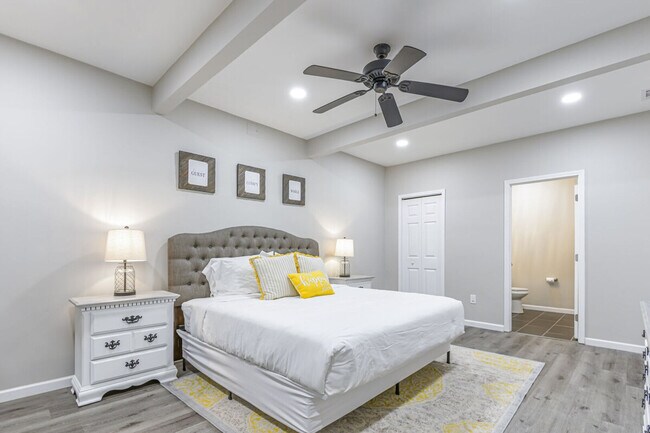 Building Photo - 535 Douthit Ferry Rd