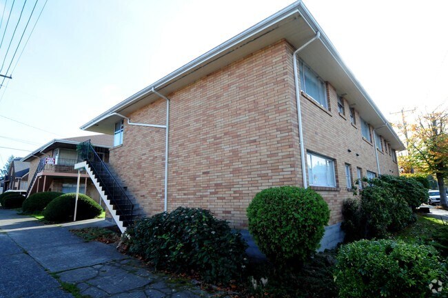 Building Photo - 1741 S Hanford St