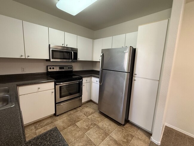 Building Photo - Downtown Gilbert- 1 bedroom condo $500.00 off 1st month rent!