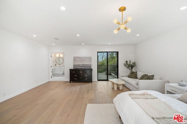 Building Photo - 4545 Balboa Ave