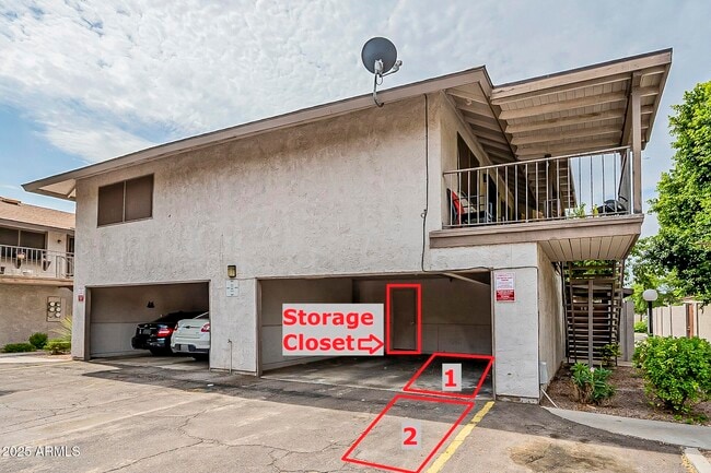 Building Photo - 1023 N 84th Pl