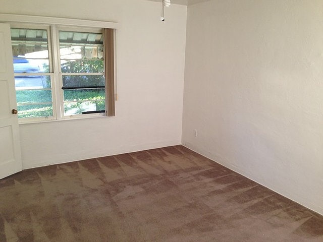 Building Photo - 514 W 9th St