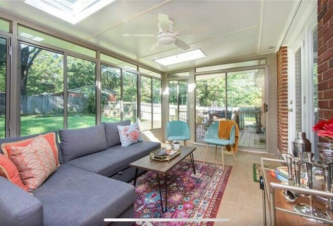 Building Photo - 1322 Tarrington Ave