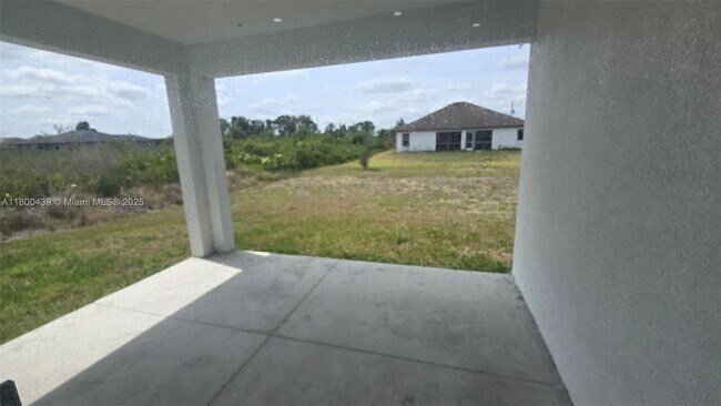 Building Photo - 2809 64