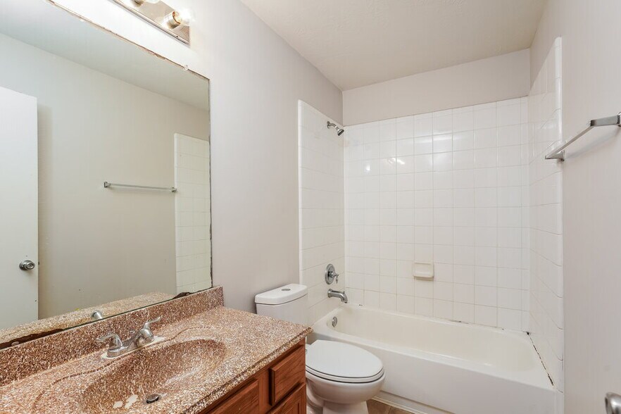 Building Photo - 20739 Baron Bend Ln