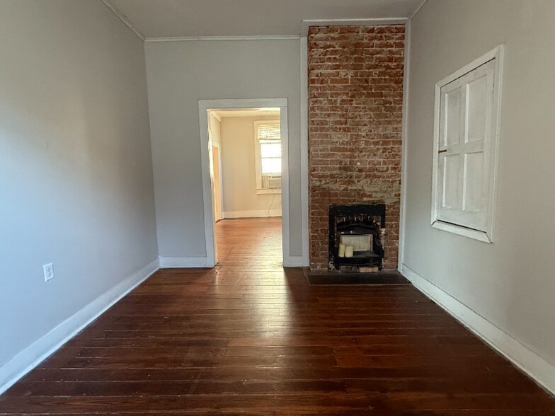 Building Photo - 2020-2022 Camp St