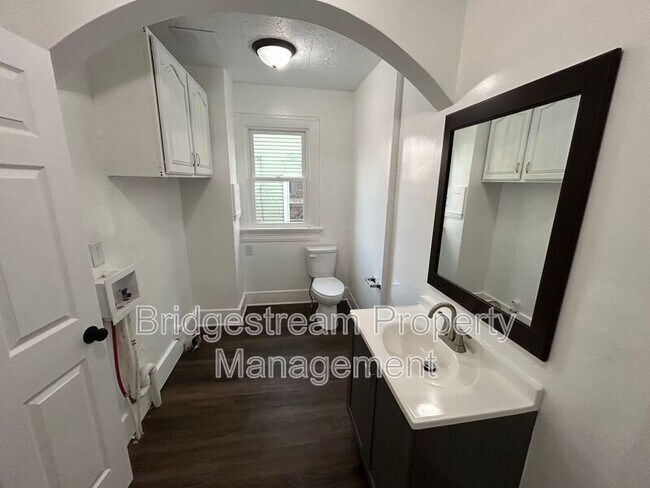 Building Photo - 167 W Hudson Ave