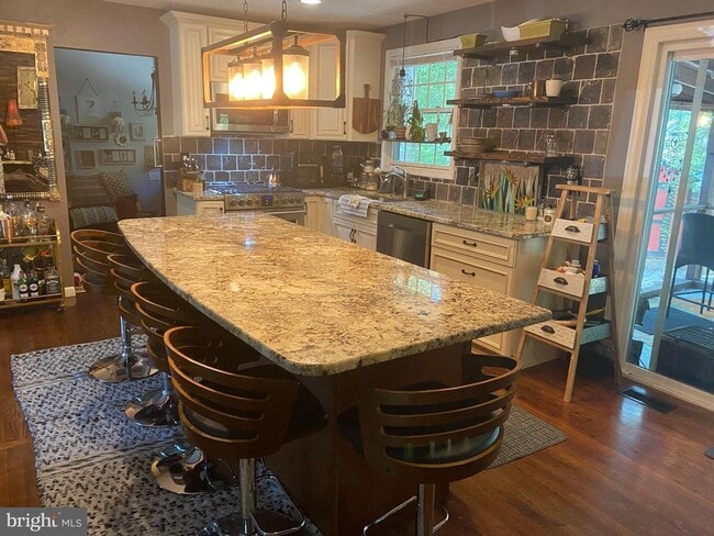 Building Photo - 177 Wabeeno Trail