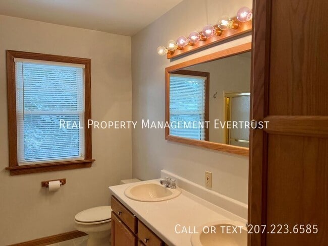 Building Photo - 32 Belfield St