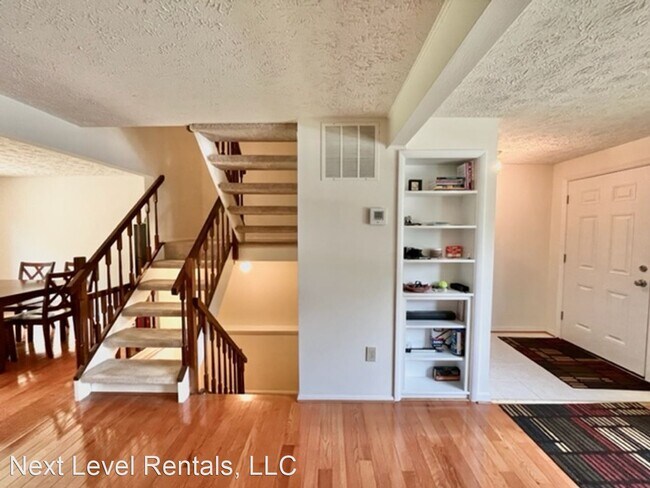 Building Photo - 3 br, 3.5 bath House - 7719 Eagles Head Court