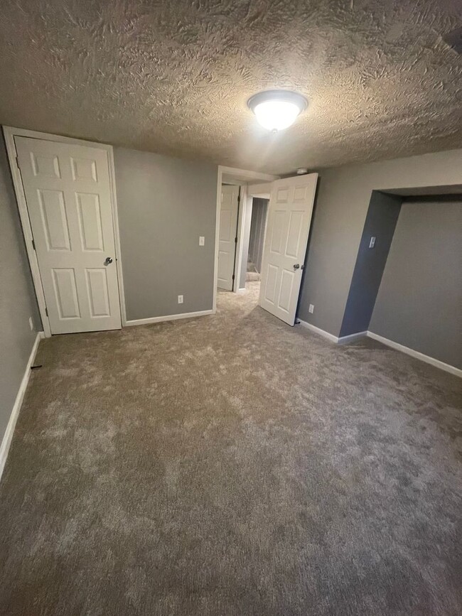 Building Photo - Home for Rent in Bellevue NE!