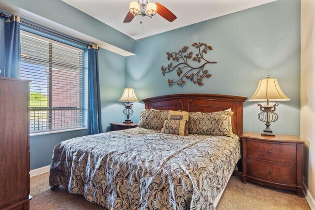 Building Photo - 1410 Hurley Dr